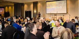 사랑을 위해 부름 받은Abbotsford 조찬기도회