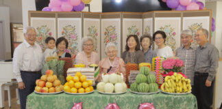 아메니다 시니어 홈 102세 어르신 생신 축하 파티 열어