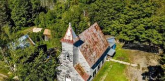 성도 감소로 주택으로 개조되는 교회가 늘어난다