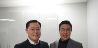 Green Bridge Stone foundation 설립 감사예배 드려 / 크리스천 리더 양성을 위한 장학 사업