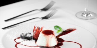 “푸딩으로 나누는 이웃 사랑” baked dessert