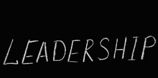 예수님의 시대를 초월한 7가지 리더십 leadership lettering text on black background