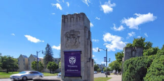 백신 접종 대신 소송을 선택한 Western University의 기독교 학생들
