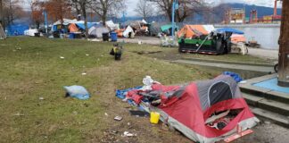 ‘Antioch Mission’ 밴쿠버 다운타운 헤이스팅스거리에서 홈리스들에게 전하는 복음